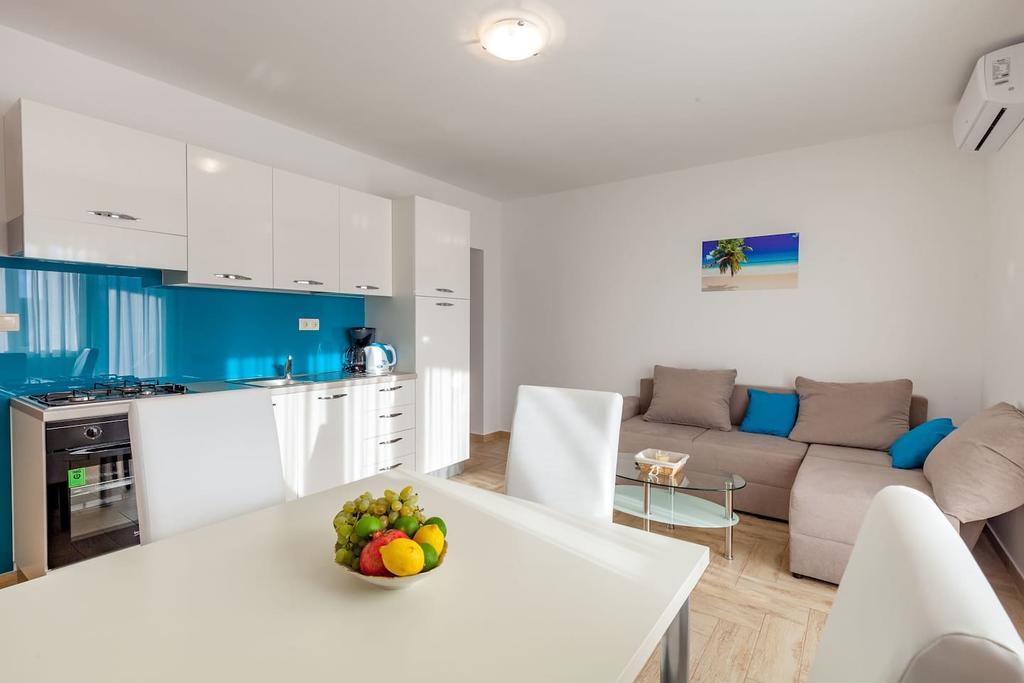 Apartmani Sanja Suta Podstrana Kültér fotó